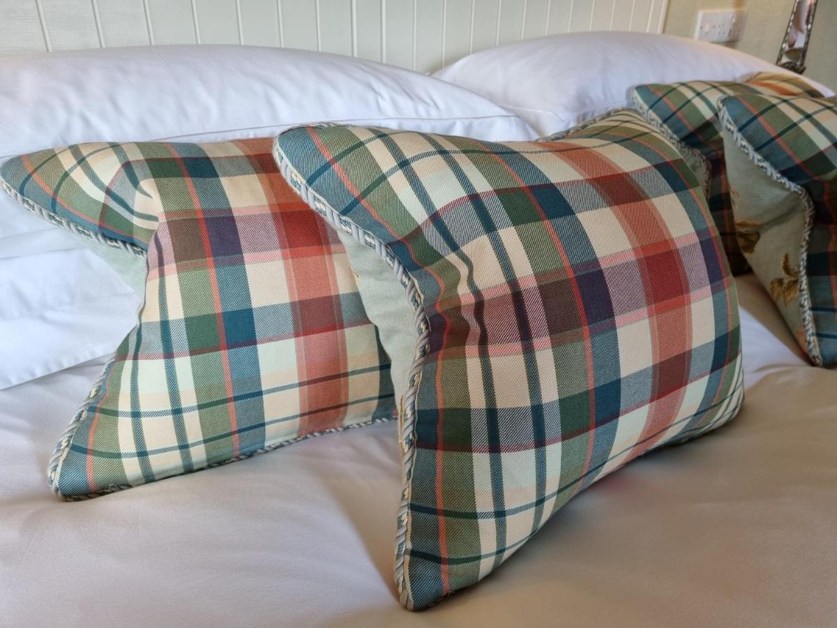 Craggan Bed and Breakfast Ballater Exteriör bild