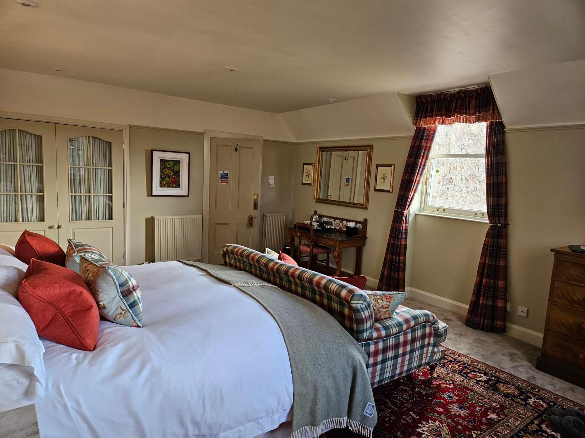 Craggan Bed and Breakfast Ballater Exteriör bild