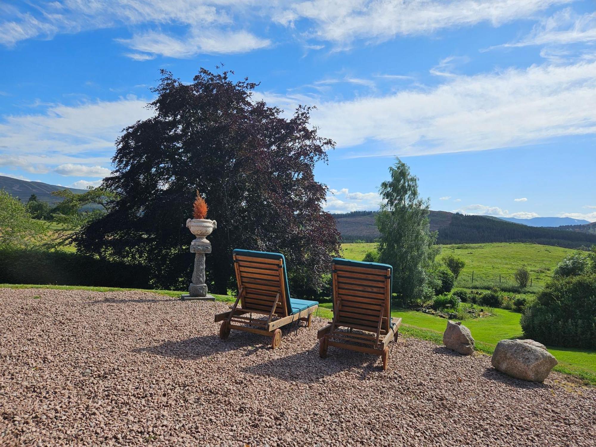 Craggan Bed and Breakfast Ballater Exteriör bild