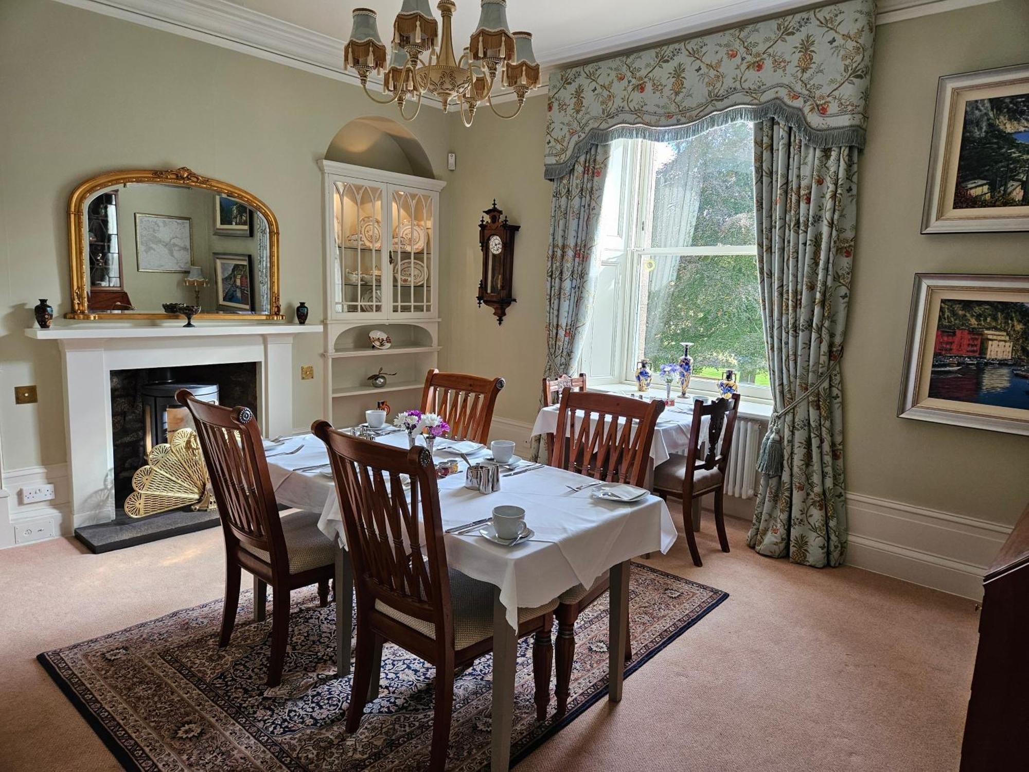 Craggan Bed and Breakfast Ballater Exteriör bild
